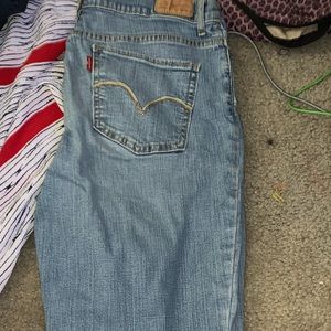 Levi’s straight jeans